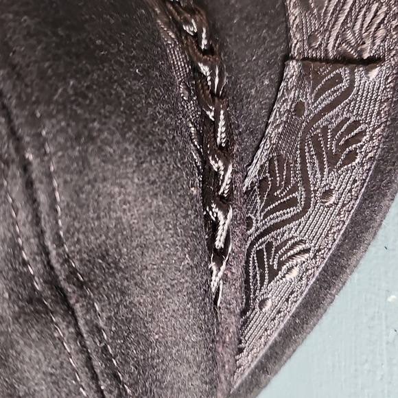 GreekFishermans Cap. Black Cap with Silver Emblem.85% Wool 15% Nylon - Picture 7 of 7